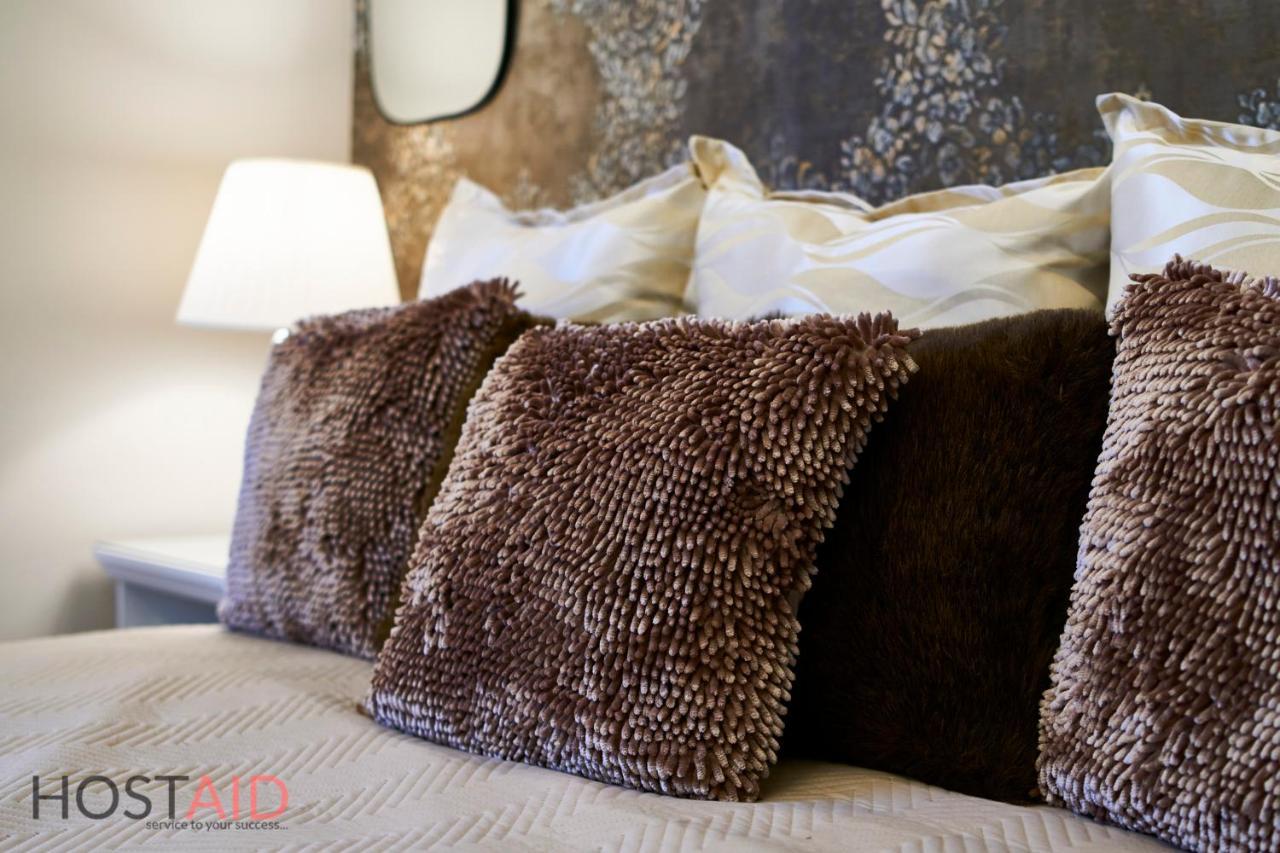 R7 Design Apartment - Hostaid Budapest Ngoại thất bức ảnh